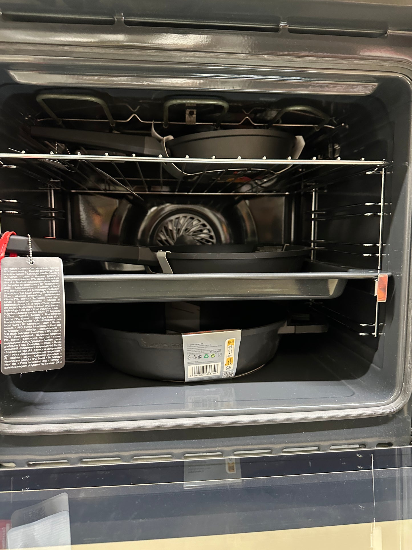 Horno Auto limpiante con Vapor + Microondas empotrable Candy