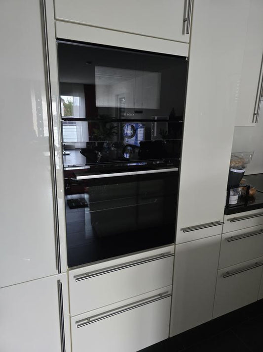 Bosch Serie 8 Microondas integrable con grill Negro BEL7321B1