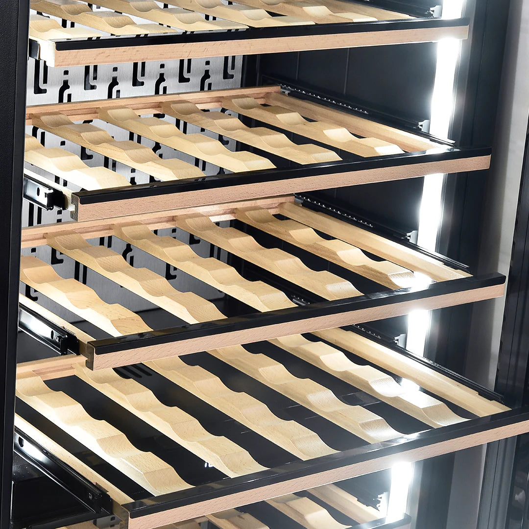 Cava de vinos PANELABLE - Built In - Triple Temperatura para 71 botellas