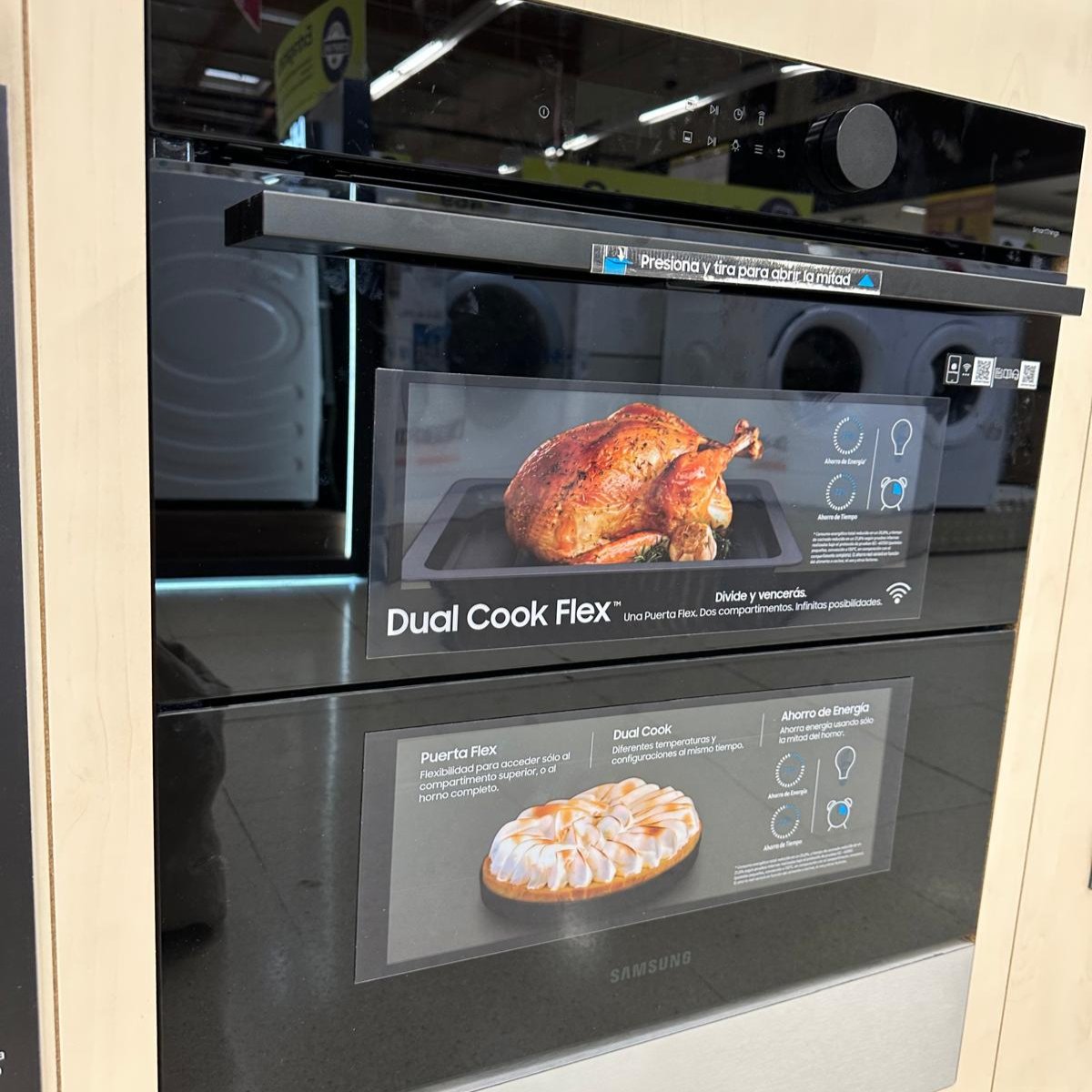 Horno eléctrico Samsung Dual Flex con microondas de empotrar