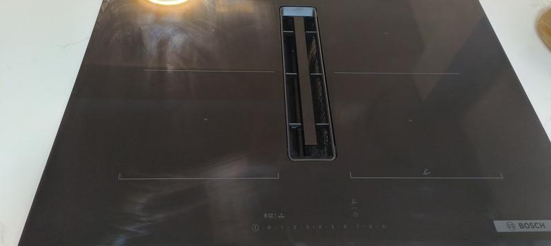 Anafe Inducción Bosch PVQ731H26E con Extractor Integrado 70cm | Sin Perfil