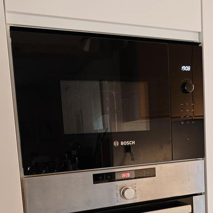 Horno Bosch serie 8 hbg7241b1  y microondas Negro