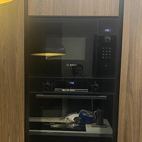 Horno Bosch serie 8 hbg7241b1  y microondas Negro