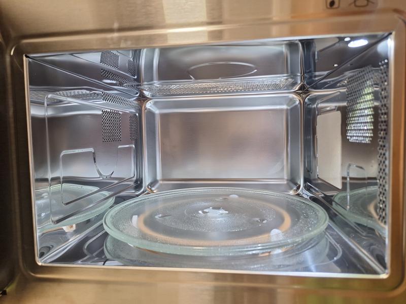 Combo Bosch: Horno Serie 2 HBF011BA2 + Microondas BEL554MS0