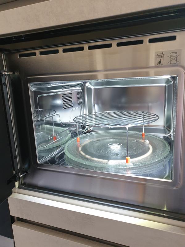 Combo Bosch: Horno Serie 4 HBA514ES3 + Microondas BEL554MS0