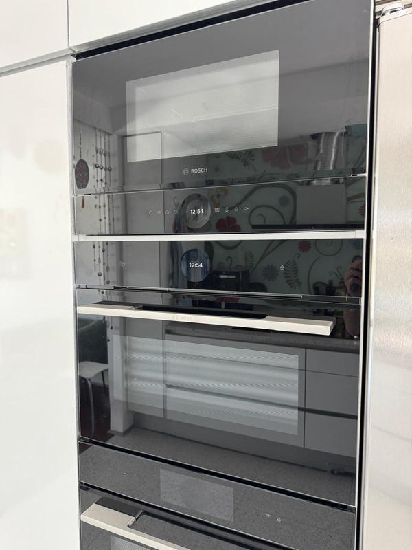 Bosch Serie 8 Microondas integrable con grill Negro BEL7321B1