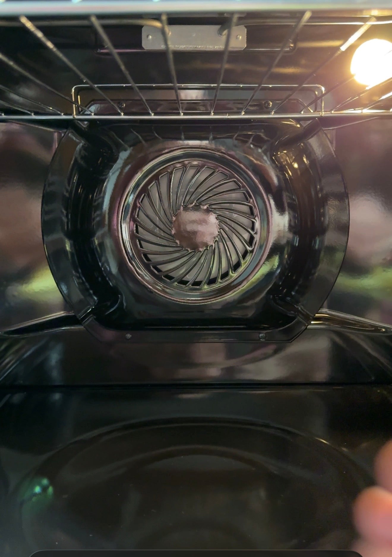 El Horno eléctrico que tiene Nati con Airfryer y Función Pizza 70 Lts