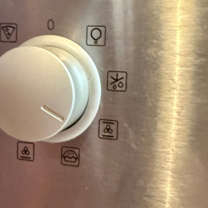 El Horno eléctrico que tiene Nati con Airfryer y Función Pizza 70 Lts