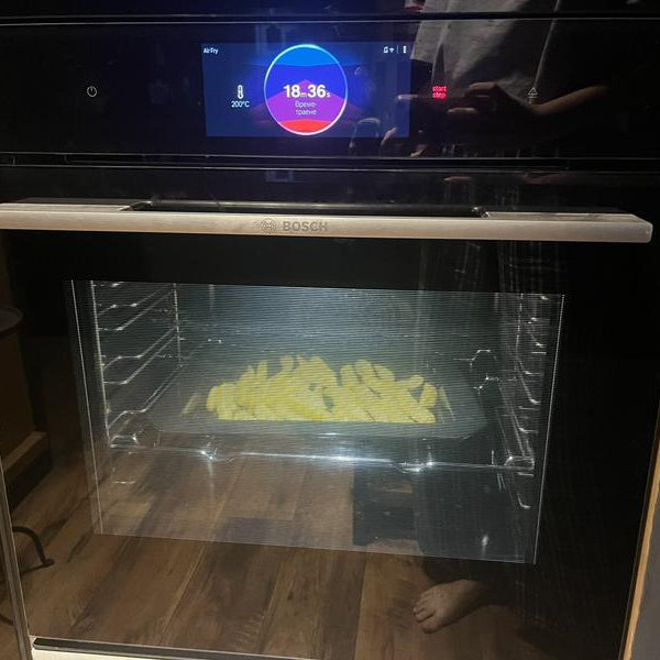 Horno Bosch HRG7784B1 Serie 8 | Vapor Añadido + Pirólisis + AirFry 71L Negro con Termosonda