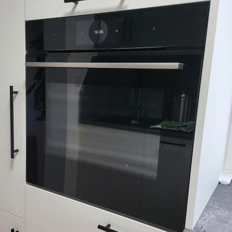 Horno Bosch HRG7784B1 Serie 8 | Vapor Añadido + Pirólisis + AirFry 71L Negro con Termosonda