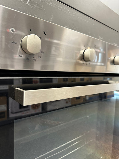 Horno eléctrico Candy negro con panel digital y puerta de vidrio templado