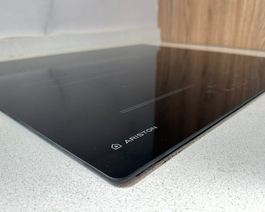 ANAFE ELÉCTRICO VITRO INDUCCIÓN ITALIANO ARISTON 60CM (NIA 641 B)