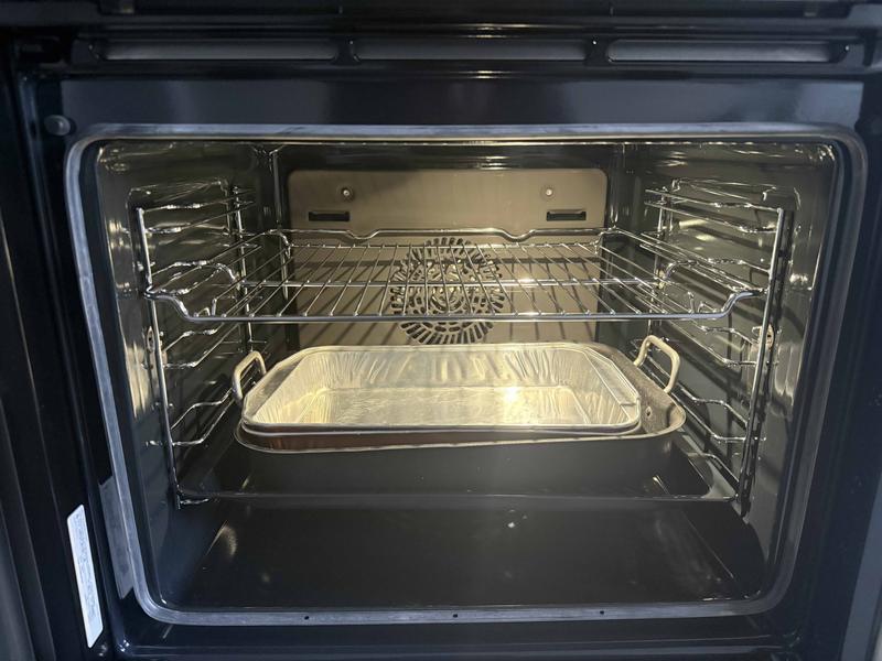 Horno empotrable Bosch HRG7361B1 Serie 8 con vapor y freidora de aire – 71 litros, pantalla táctil y Home Connect