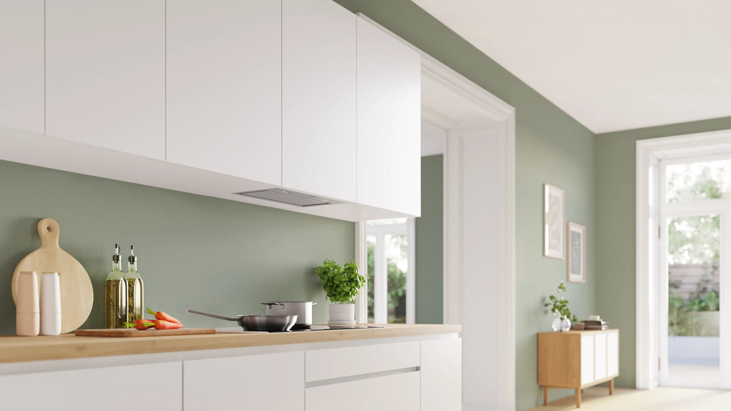 Campana Bosch DLN56AC50 instalada dentro del mueble de cocina mostrando diseño integrable
