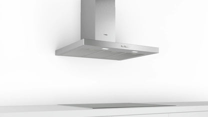 Vista lateral de la campana Bosch DWB96BC50 mostrando diseño tipo box acero 90 cm