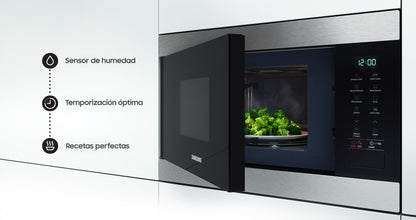 Combo Samsung horno microondas torre y anafe vidrio negro sobre mesada cocina