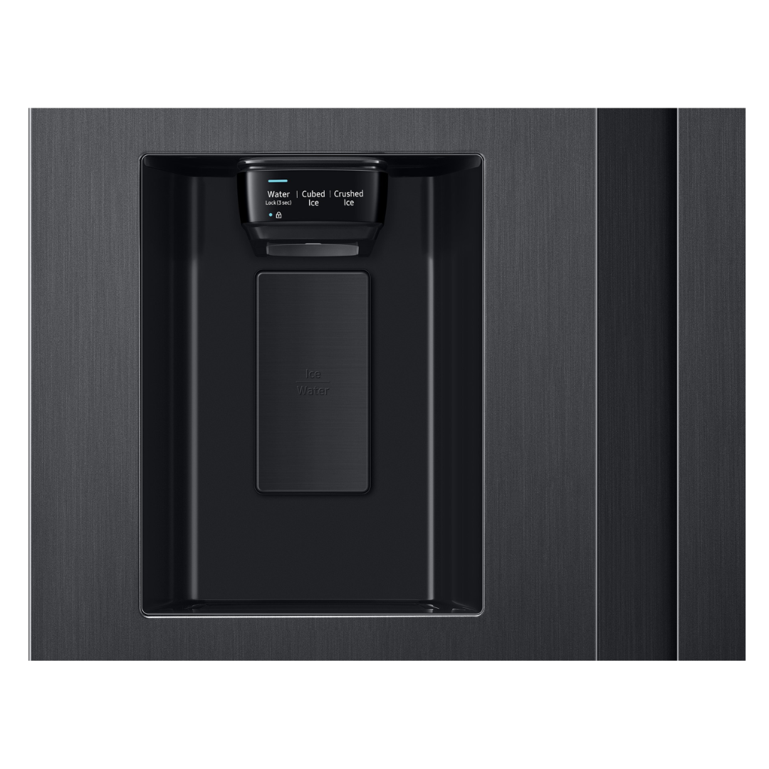 Heladera Samsung Family Hub negra con pantalla táctil y puertas francesas de 685 litros
