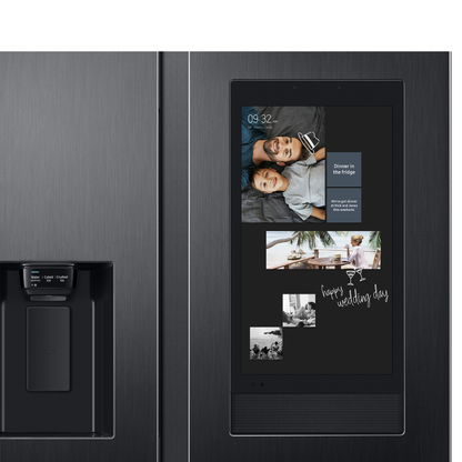 Heladera Samsung Family Hub negra con pantalla táctil y puertas French Door de 685 litros
