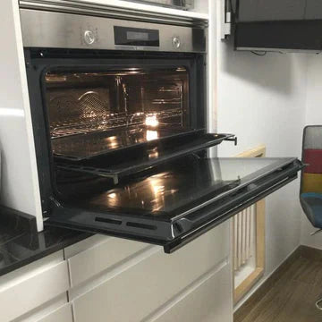 Combo Bosch: Horno 90cm Serie 6 VBD5780S0 + Microondas Serie 6 BEL554MB0 Negro