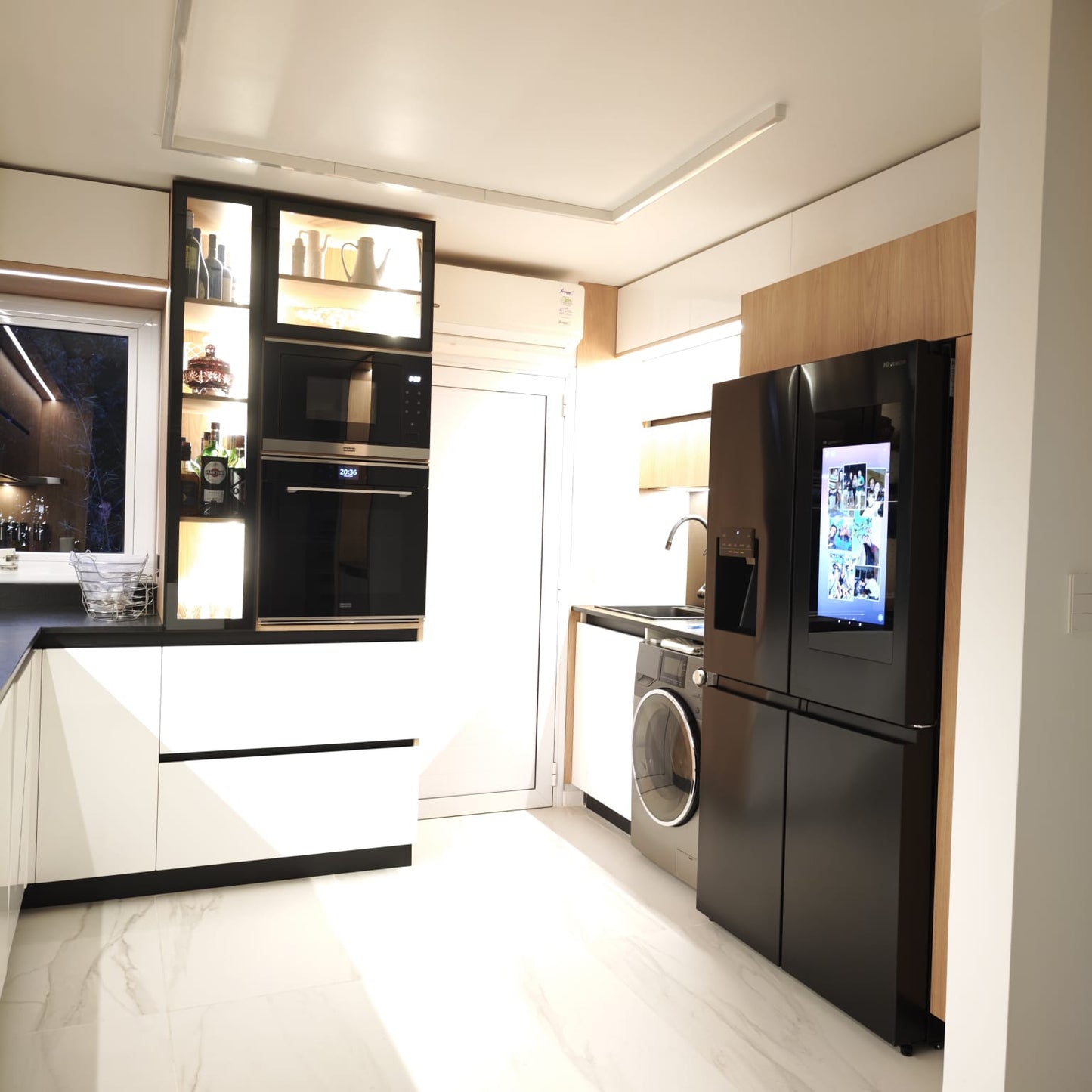 Combo Franke Premium: Horno Mythos Pirolítico + Microondas Grill