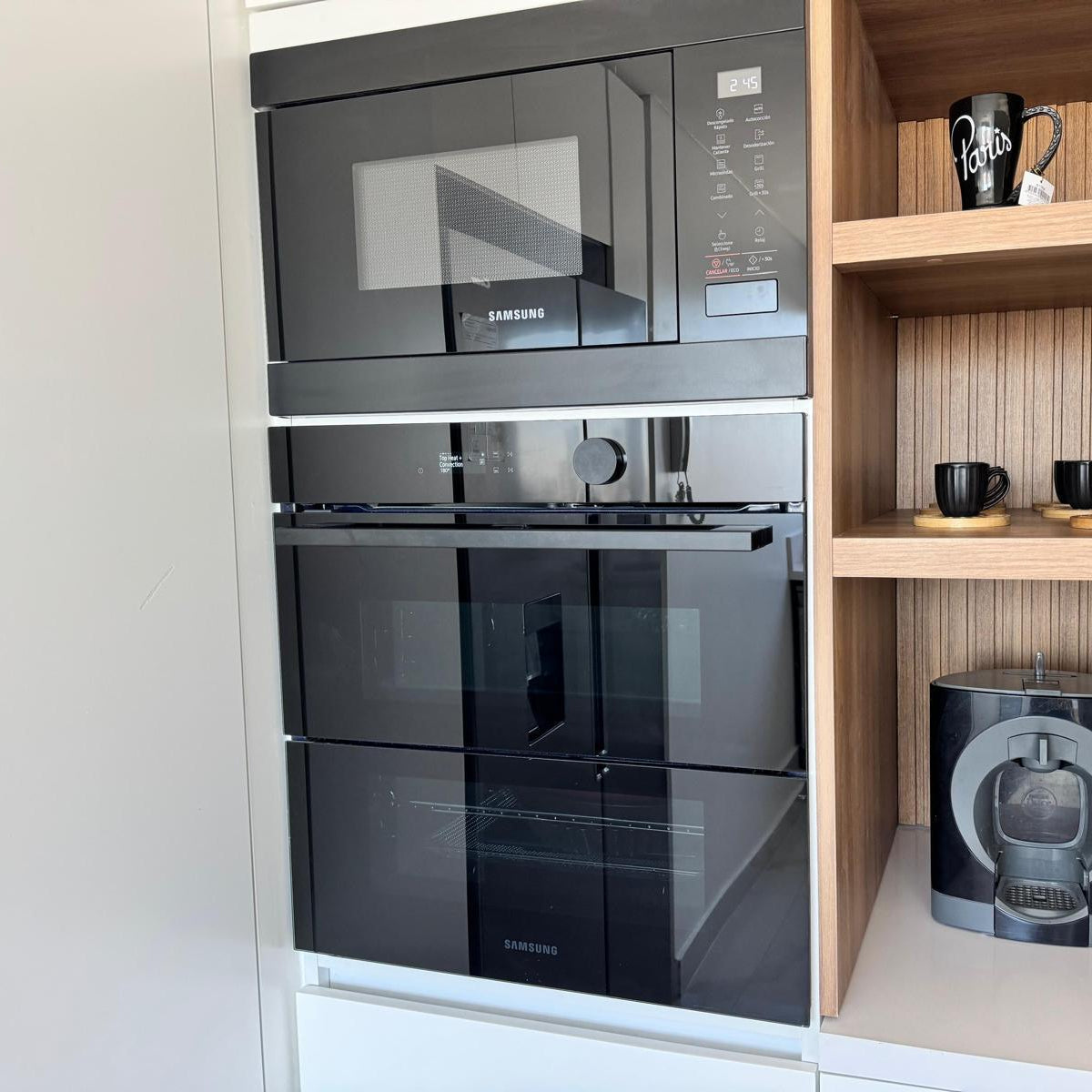 Horno eléctrico Samsung Dual Flex con microondas de empotrar