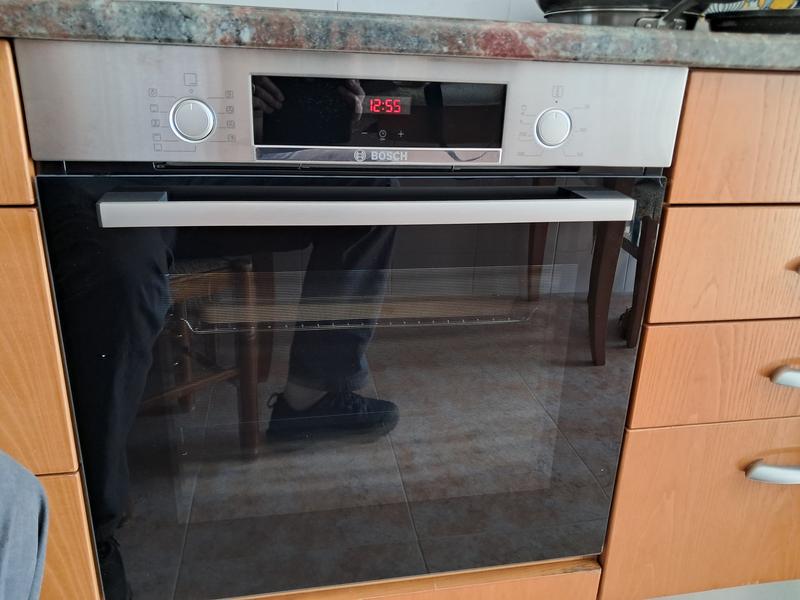 Combo Bosch: Horno Serie 4 HBA514ES3 + Anafe a Gas Serie 6 PPP6A6I10 Vidrio Negro