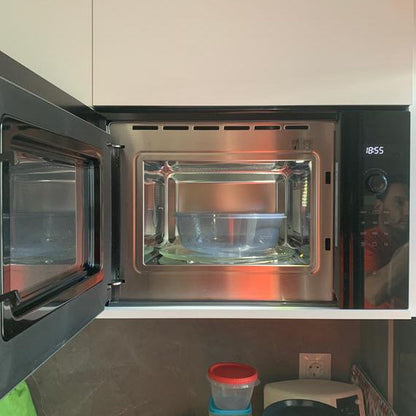 Combo Bosch: Horno con Vapor Serie 4 HRA512ES0 + Microondas Serie 6 BEL554MB0 Negro