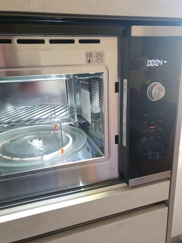 Combo Bosch: Horno Serie 2 HBF011BA2 + Microondas BEL554MS0